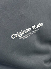 Φόρτωση εικόνας στο εργαλείο προβολής Συλλογής, ΦΟΥΤΕΡ ΜΕ ΛΑΙΜΟΚΟΨΗ ΚΑΙ ΤΟ LOGO ΤΟΥ BRAND ΕΜΠΡΟΣ,RELAXED FIT