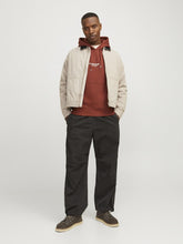 Φόρτωση εικόνας στο εργαλείο προβολής Συλλογής, JACK&JONES ΦΟΥΤΕΡ ΜΕ ΚΟΥΚΟΥΛΑ, ΜΕ ΤΟ LOGO ΤΟΥ BRAND ΕΜΠΡΟΣ ΣΕ RELAXED ΓΡΑΜΜΗ