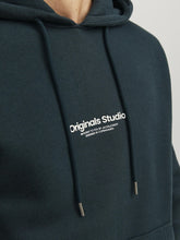 Φόρτωση εικόνας στο εργαλείο προβολής Συλλογής, JACK&JONES ΦΟΥΤΕΡ ΜΕ ΚΟΥΚΟΥΛΑ, ΜΕ ΤΟ LOGO ΤΟΥ BRAND ΕΜΠΡΟΣ ΣΕ RELAXED ΓΡΑΜΜΗ