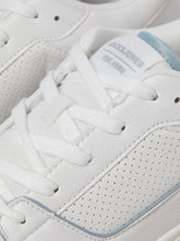 Φόρτωση εικόνας στο εργαλείο προβολής Συλλογής, ΥΠΟΔΗΜΑ SNEAKER ΔΕΡΜΑΤΙΝΟ, ΜΕ ΛΕΠΤΟΜΕΡΕΙΕΣ ΣΤΟ ΠΛΑΙ ΚΑΙ ΤΟ LOGO ΤΟΥ BRAND ΣΤΗΝ ΓΛΩΣΣΑ