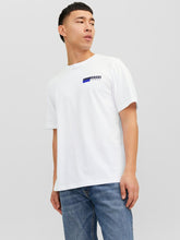 Φόρτωση εικόνας στο εργαλείο προβολής Συλλογής, T-SHIRT ΜΕ ΣΤΡΟΓΓΥΛΗ ΛΑΙΜΟΚΟΨΗ ,100% ΒΑΜΒΑΚΙ ,ΜΕ ΤΟ ΛΟΓΟΤΥΠΟ ΤΟΥ BRAND ΕΜΠΡΟΣ