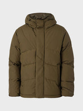 Φόρτωση εικόνας στο εργαλείο προβολής Συλλογής, ΜΠΟΥΦΑΝ PUFFER ΜΕ ΡΥΘΜΙΖΟΜΕΝΗ ΚΟΥΚΟΥΛΑ ΚΑΙ ΤΣΕΠΕΣ ΣΤΟ ΠΛΑΙ ΚΑΝΟΝΙΚΗ ΓΡΑΜΜΗ