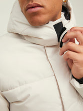 Φόρτωση εικόνας στο εργαλείο προβολής Συλλογής, ΜΠΟΥΦΑΝ PUFFER , ΜΕ ΡΥΘΜΙΖΟΜΕΝΗ ΚΟΥΚΟΥΛΑ , REGULAR FIT