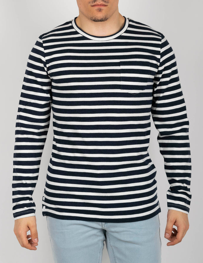 T-SHIRT  ΜΕ ΛΑΙΜΟΚΟΨΗ ΡΙΓΕ ,100%ΒΑΜΒΑΚΙ ,ΜΕ ΤΣΕΠΗ ΕΜΠΡΟΣ ,REGULAR FIT