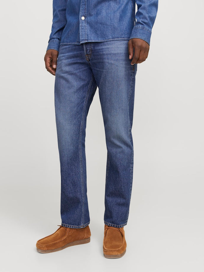 JEANS ΣΕ RELAXED ΓΡΑΜΜΗ 100% ΒΑΜΒΑΚΕΡΟ