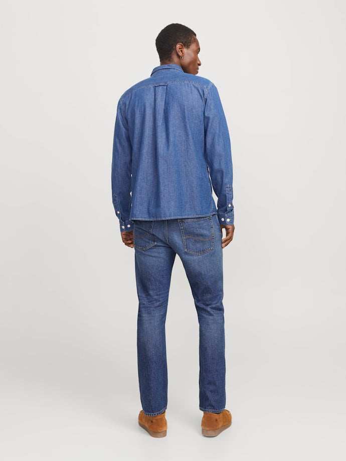JEANS ΣΕ RELAXED ΓΡΑΜΜΗ 100% ΒΑΜΒΑΚΕΡΟ